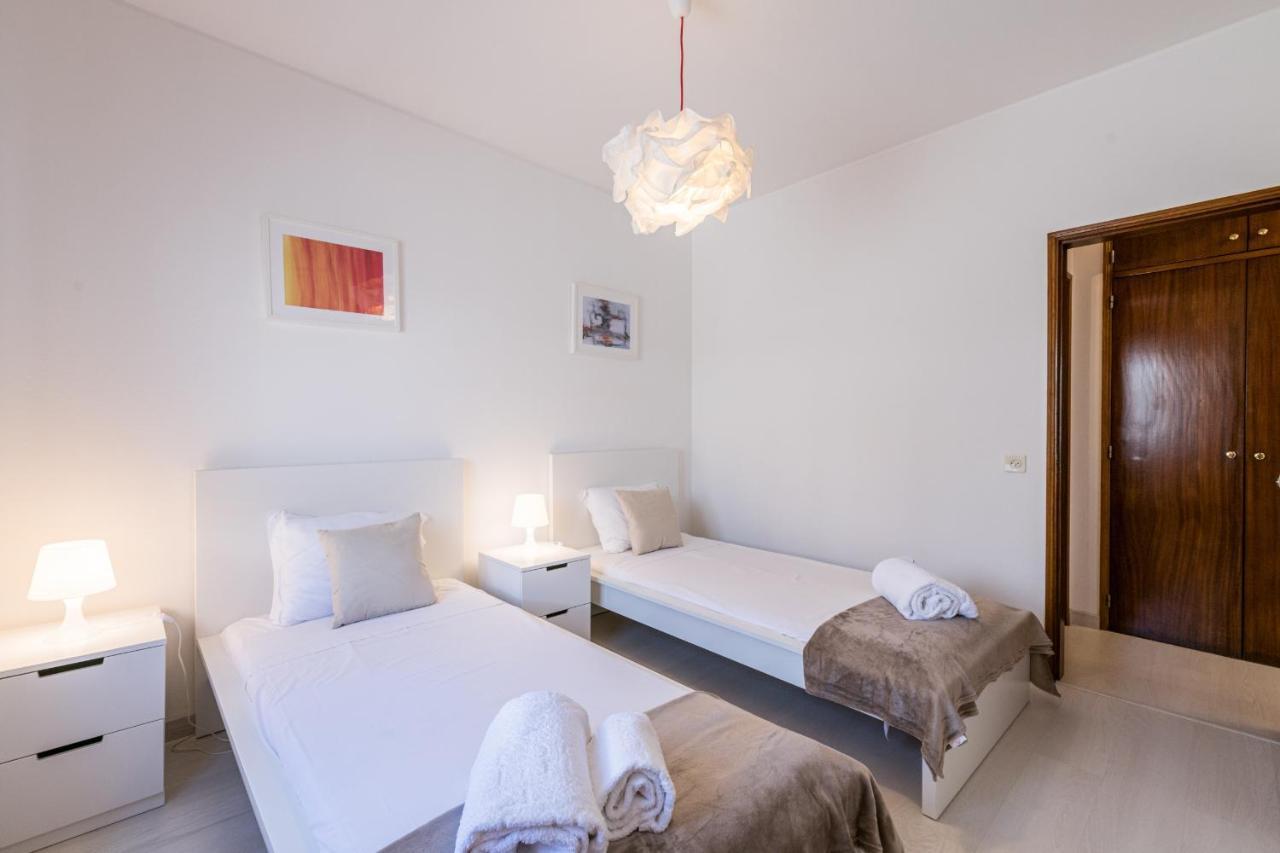 Lagos Classic By Homing Extérieur photo